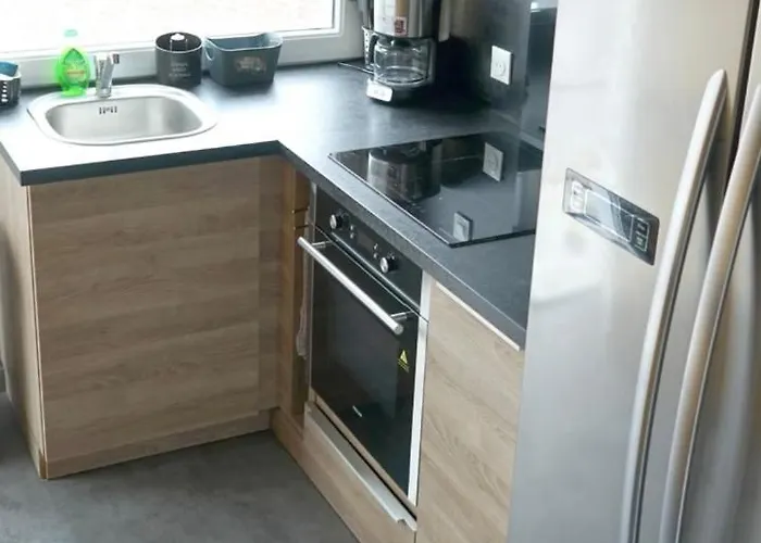 - Duguesclin アパート *